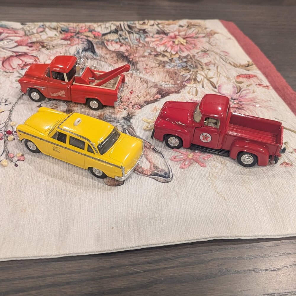 3 1:43 Scale Model Cars by Ertl and Road Champs Very rare see description